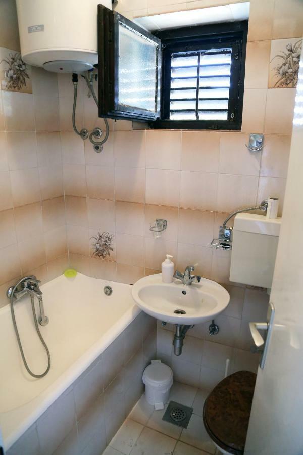 Apartment 51 Gornji Karin Dış mekan fotoğraf